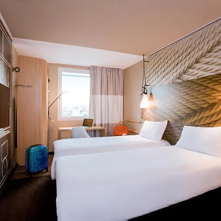 Ibis Bastille Faubourg St Antoine Hotel 3*