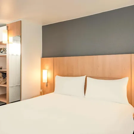 Ibis Bastille Faubourg St Antoine Hotel 3*