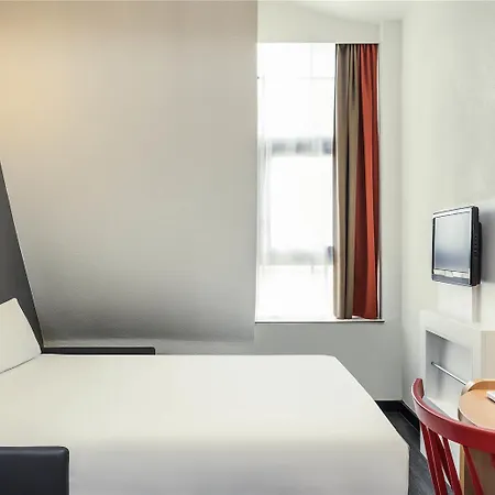 Ibis Bastille Faubourg St Antoine Hotel