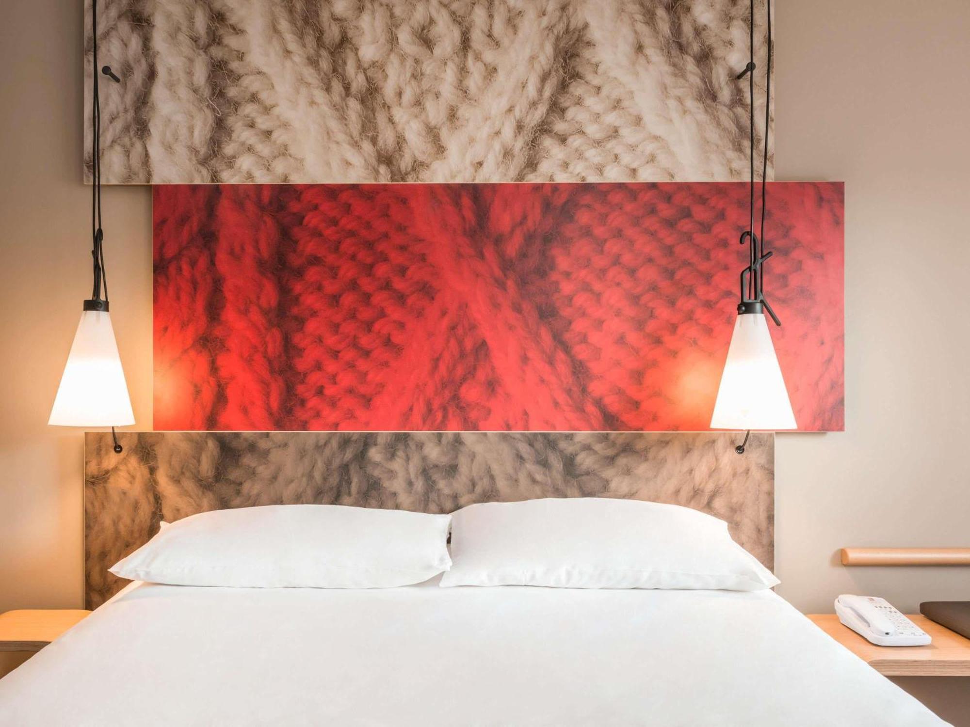 Ibis Bastille Faubourg St Antoine Hotel